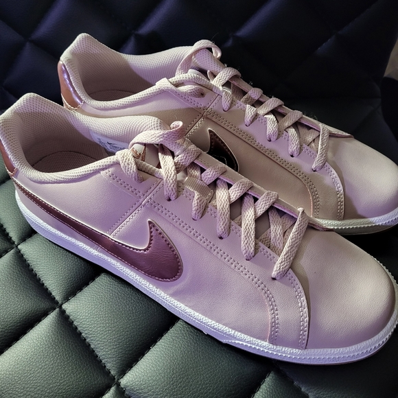 Size 11 W - Nike Court Royale 'Smoky Mauve' - Picture 2 of 7